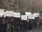 این راهپیمایی علی‌رغم کنترل‌های شدید نیروهای امنیتی و اطلاعاتی، به مدّت یک ساعت ادامه یافت و با قرائت «بیانیه فراگیر دانشجویان» در ساعت 13:30 به پایان رسید. برگزارکنندگان مراسم روز دانشجو در دانشگاه تهران 16 آذر